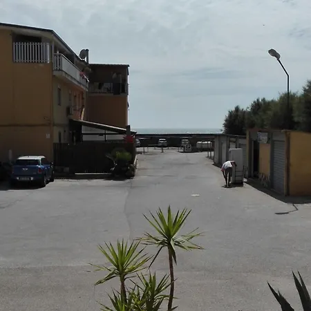 Hotel Rosy-3